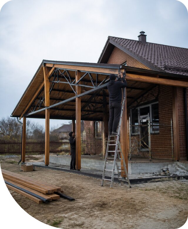 Пристройка навеса к дому и участку в Бердске под ключ